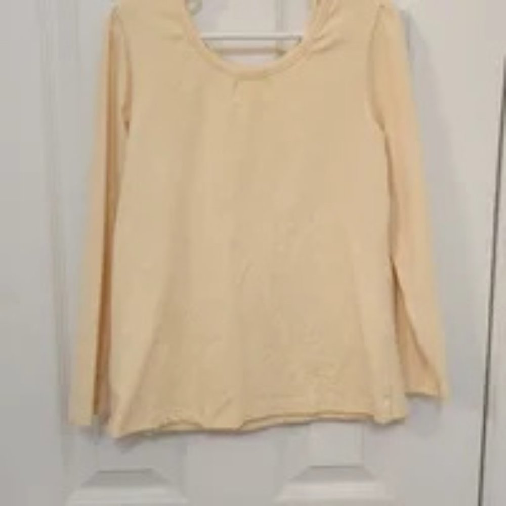 round neck long sleeves